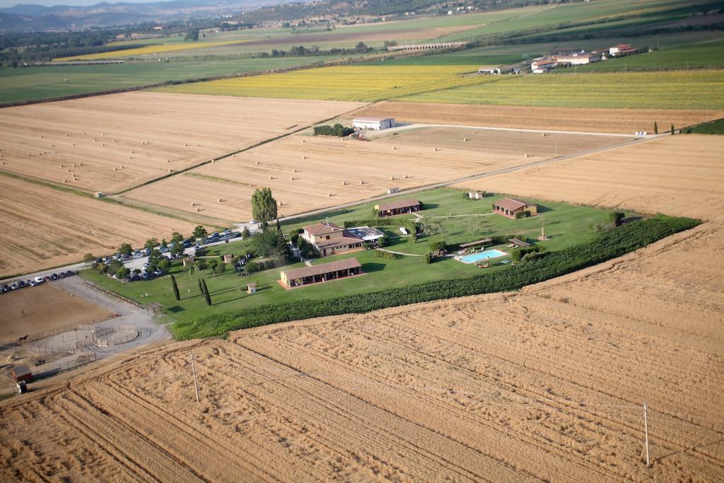 Agriturismo Giuncola & Granaiolo Rispescia Buitenkant foto