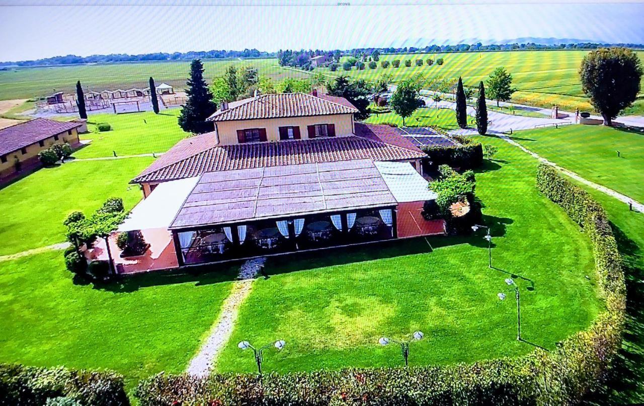 Agriturismo Giuncola & Granaiolo Rispescia Buitenkant foto